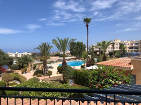 Kings Palace - Stylish 2 bed apartment with sea views
